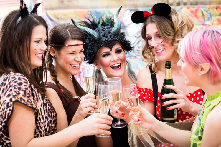 Frauen feiern Fastnacht